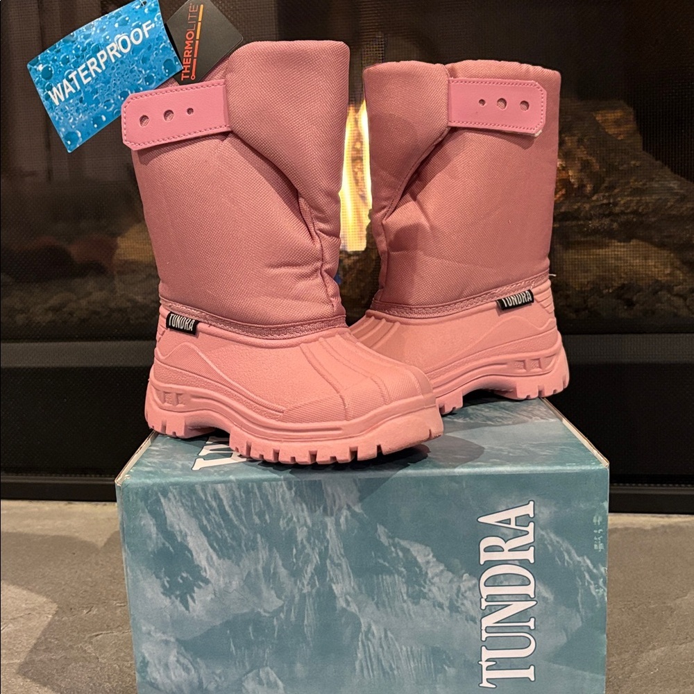 Tundra Teddy Waterproof,Thermal,hook loop close,rubber TPR outsole,winter boots